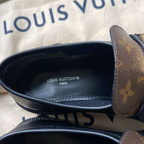 LOUIS VUITTON
Monogram Calfskin Academy Loafers - Picture 5 of 6